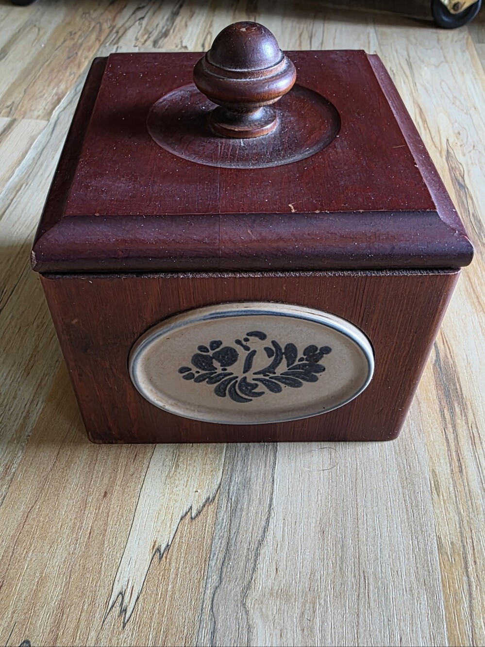 Vintage Wooden Recipe Box